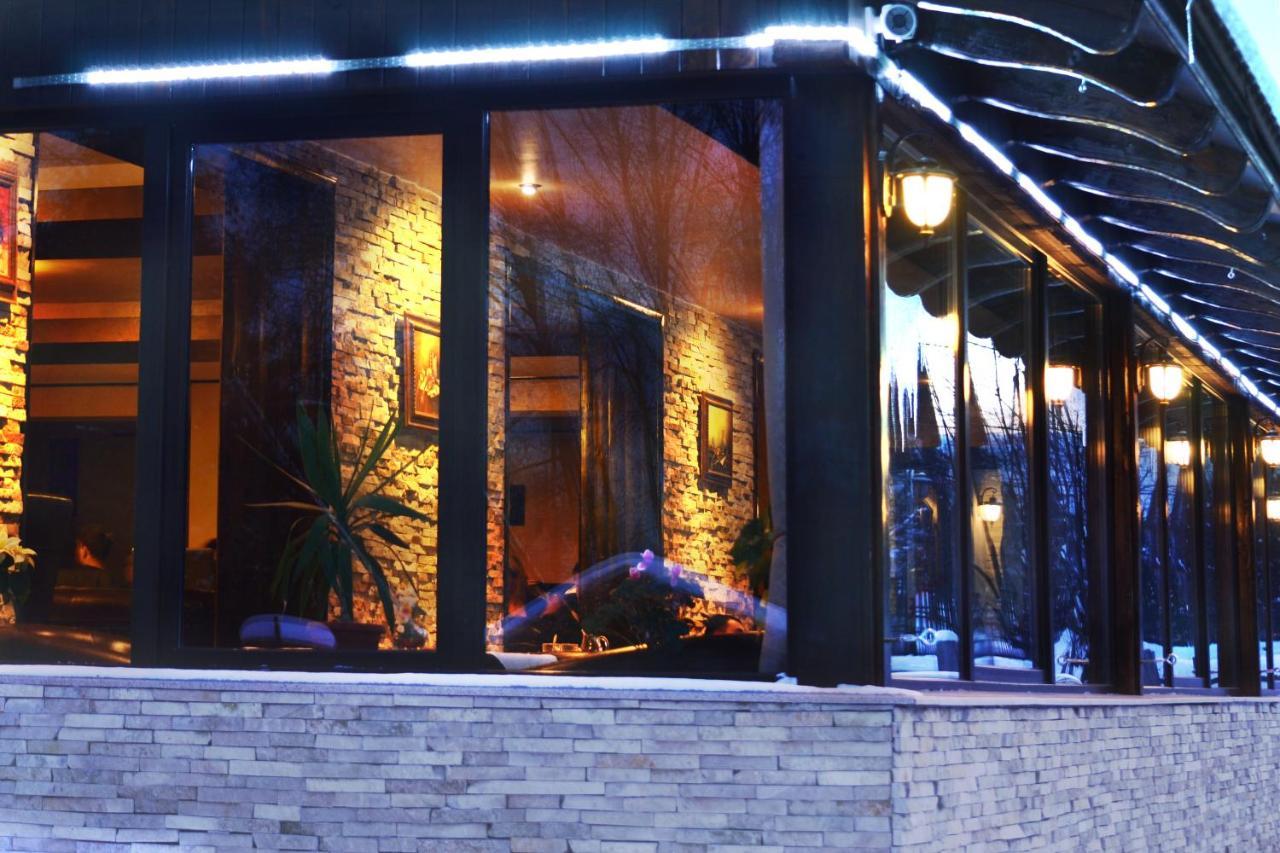 Hanul Simon Pensiune & Restaurant Бран Экстерьер фото